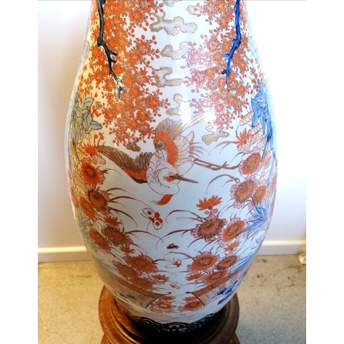 55 - Very large antique Japanese imari patterned vase (both sides decorated with birds / flowers / tree) ... 