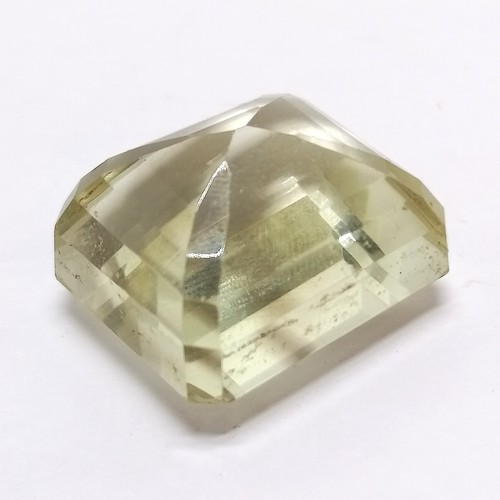 663 - Loose large citrine stone @ 24mm x 20mm x 16mm deep & 69 carats