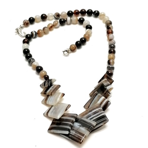 666 - Banded agate bead necklace (40cm), pearl / cornelian 3 strand necklace + earrings, Tissot quartz wat... 