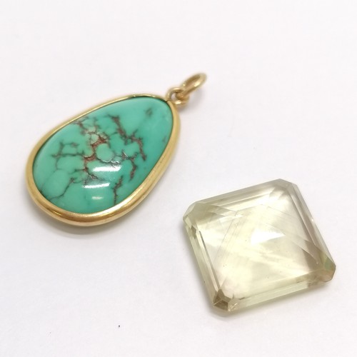 673 - Foreign marked gold (touch tests as 18ct) mounted turquoise pendant (3cm & 4.5g total weight) t/w lo... 