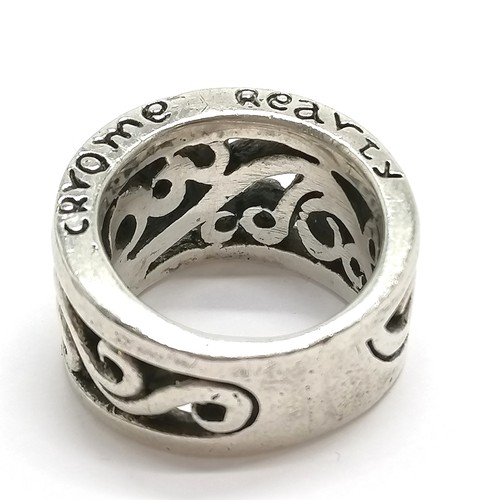 803 - Heavy gauge silver ring with pierced detail - size S/T & 23g