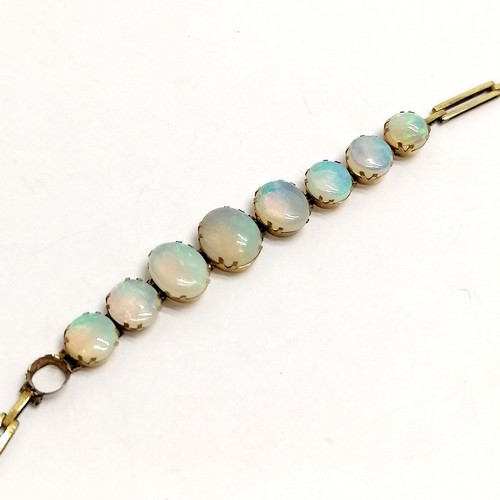 836 - Antique opal stone set bracelet in unmarked gold mounts (a/f - missing 1 stone) - 3g total weight - ... 