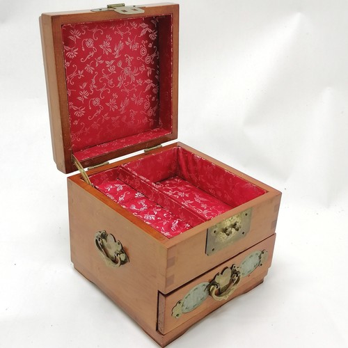 20 - Oriental jewellery box with fitted interior and drawer. Inlaid with carved jade panels- 15cm x 15cm ... 