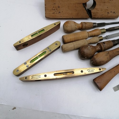 84 - Qty of vintage tools inc 4 x saws (longest 78cm), 4 wood planes, spokeshave, 2 x J Rabone spirit lev... 