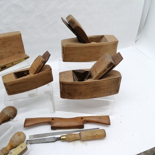 84 - Qty of vintage tools inc 4 x saws (longest 78cm), 4 wood planes, spokeshave, 2 x J Rabone spirit lev... 