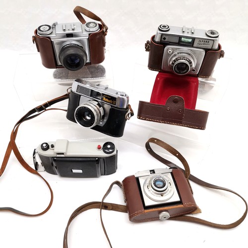 98 - Collection of assorted cameras to include Zeiss ikon Novar, Kodak Prontor 500 Lk, Ilford sportsman e... 