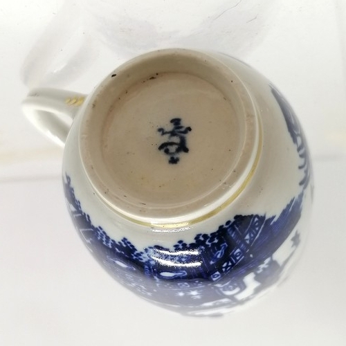 115 - c.1785 Worcester coffee cup with chinoiserie pattern & blue numeral 5 'oriental' mark to base - 6cm ... 