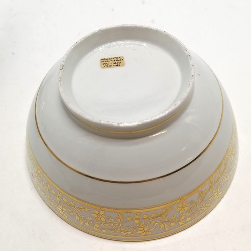 117 - c.1800 Worcester : Barr and Flight slop bowl + stand t/w coffee can decorated with gold borders ~ bo... 