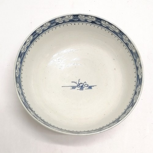 129 - c.1800 English blue & white bowl with chinoiserie decoration - 21cm diameter & no obvious damage