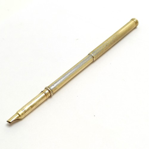 151 - Antique gold cased telescopic pencil/dip pen with black hardstone end, total lenghth 13.5cm, total w... 