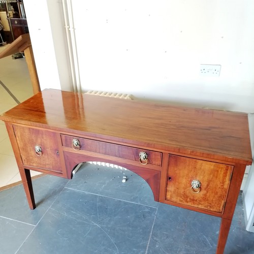 210 - Antique Mahogany sideboard with lion mask handles, with glass top, 159 cm wide, 55 cm deep, 93 cm hi... 