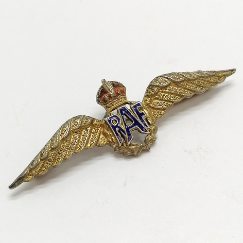 327 - Silver gilt RAF sweetheart brooch with enamel detail - 5cm & 3.7g