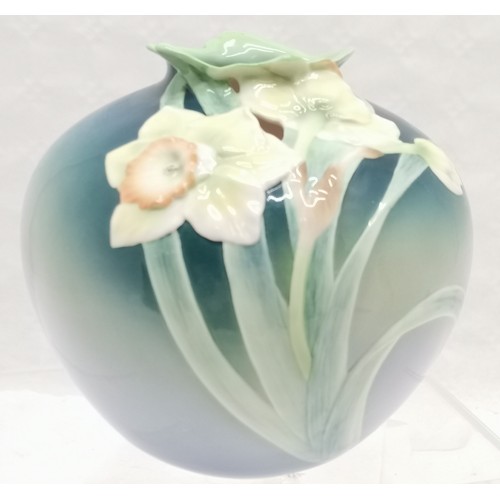 389 - Franz porcelain daffodil vase, 17 cm high, 18 cm wide, in overall good condition.