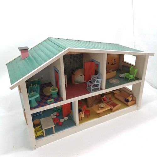 422 - 1960's vintage wooden dolls house with selection of interiors inc Bambola - 72cm across x 46cm high ... 