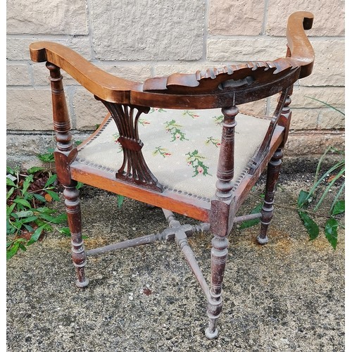 559 - Edwardian walnut framed corner chair, with tapestry seat, 61 cm wide, 56 cm deep, 73 cm high, t/w ta... 