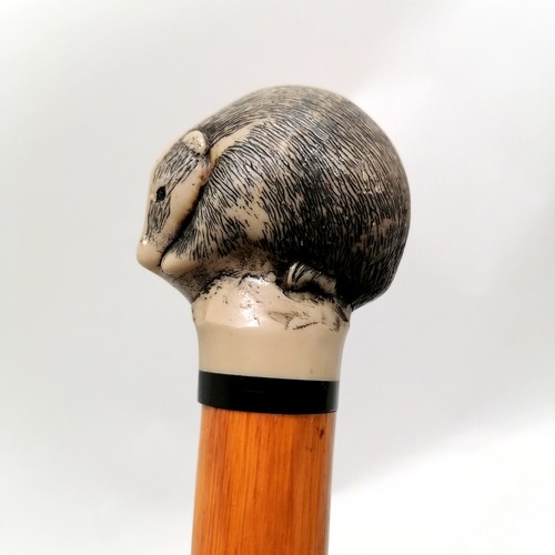 579 - Novelty walking stick with badger detail handle - 91cm long ~ brass ferrule slightly perished