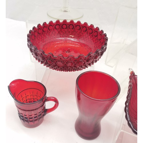 607 - Collection of ruby glassware to include Whitefriars duck and chick figures, large brandy glass, 36 c... 