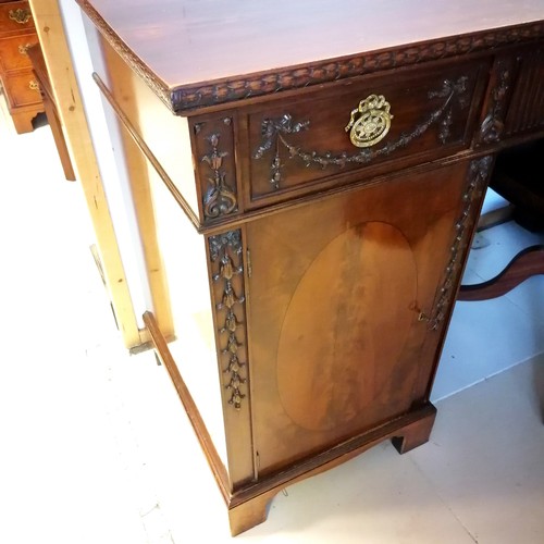 200 - Fitted twin pedestal sideboard containing qty of Garrards cutlery, 190 cm wide, 62 cm deep, 94 cm hi... 