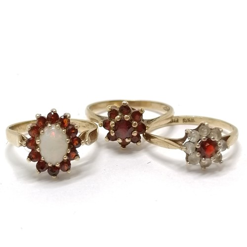 850 - 15 x 9ct hallmarked (1 marked) gold stone set rings inc emerald, sapphire, opal, garnet, diamond etc... 