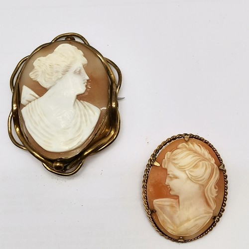 852 - Antique hand carved shell cameo portrait brooch in a gilt metal mount (6cm) t/w another