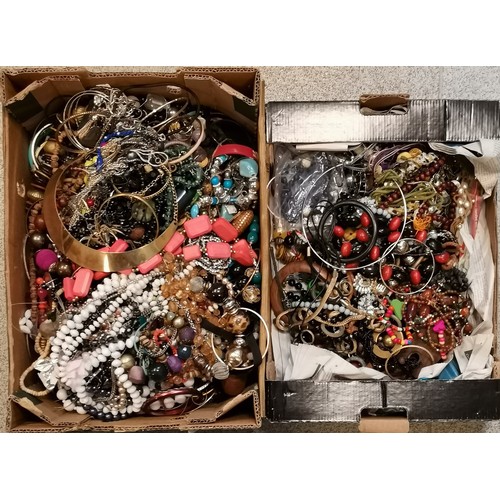 862 - 2 boxes of costume jewellery inc gold tone collar etc ~ 9.6kgs total weight - SOLD ON BEHALF OF THE ... 