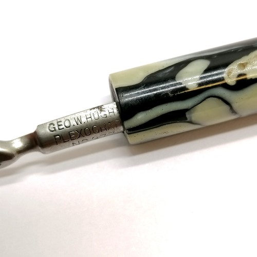 253 - WAAF (RAF) dip pen with marbled effect - 19.5cm long