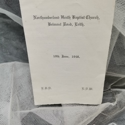 106 - 1940s net wedding veil in good condition