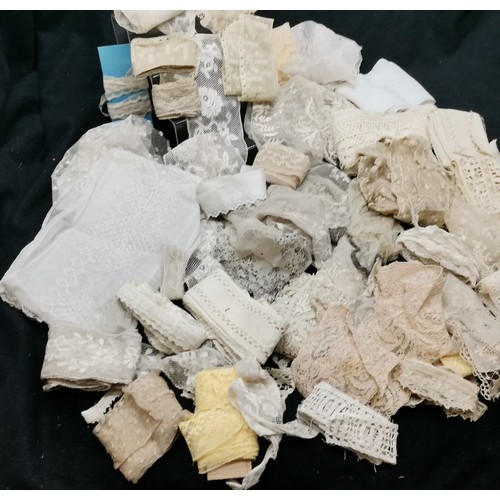 112 - A lot of antique lengths of lace