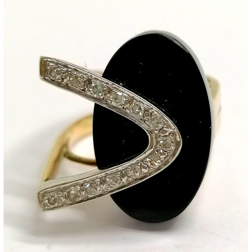 523 - Unmarked gold (touch tests as 14ct) diamond & onyx designer ring - size N & 10.2g total weight