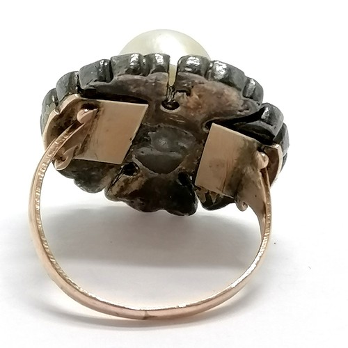 538 - Antique hand made diamond set ring with an unmarked gold shank & central pearl detail - size I½ & 6.... 