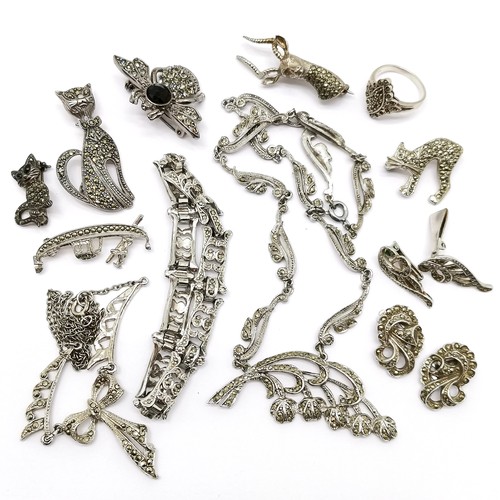 540 - Qty of marcasite jewellery inc silver kudu brooch, 2 x silver cat brooches & silver ring etc - SOLD ... 