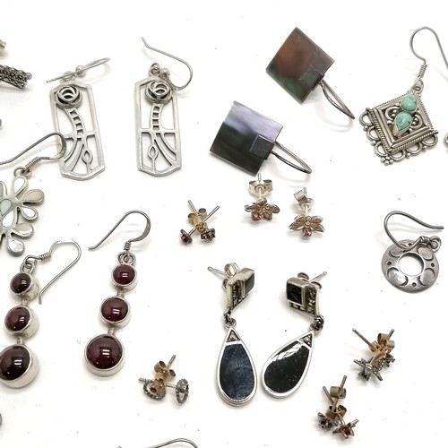 562 - 26 x pairs of silver earrings (mostly marked) inc Kit Heath (4.5cm), coral, marcasite etc - total we... 