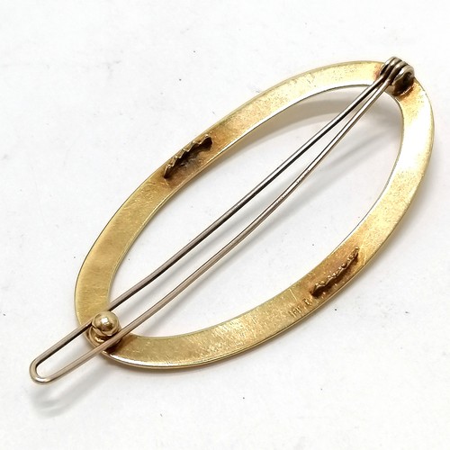 572 - Antique 18ct marked gold diamond set hair grip in a leather retail box - 6cm across & 8.3g total wei... 