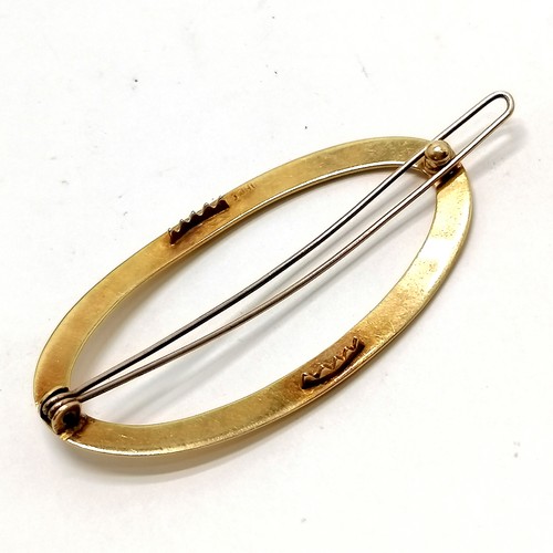 572 - Antique 18ct marked gold diamond set hair grip in a leather retail box - 6cm across & 8.3g total wei... 