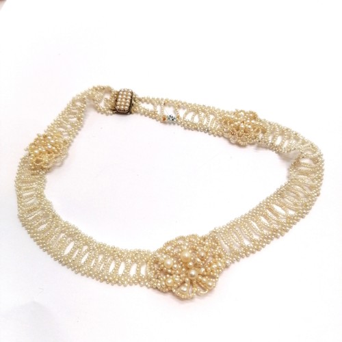 586 - Antique seed pearl necklace with unmarked gold clasp (a/f) t/w 3 strands of coral (barrel clasp stra... 