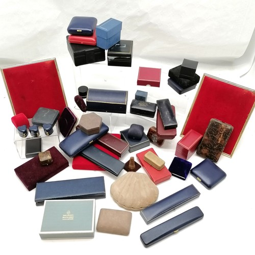 818 - Qty of vintage / antique jewellery & watch boxes inc Bravingtons, Mappin & Webb etc t/w 2 x red ease... 