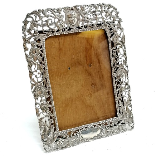 888 - 1890 cast & pierced silver frame by William Comyns - 18cm x 13.5cm - silver weight 142g & has a rema... 