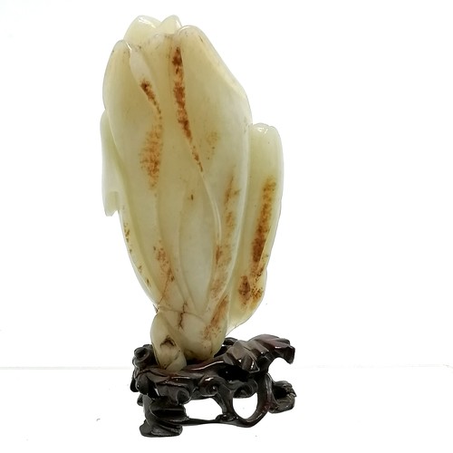 46 - Hand carved oriental Chinese jade flower head on hand carved wooden base (17cm total height) - base ... 