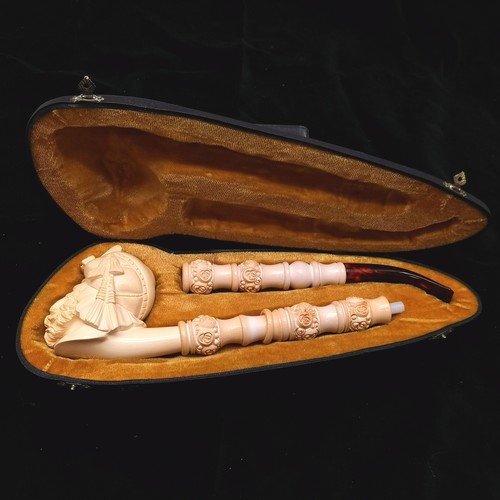 68 - Large scale meersham pipe in the form of a Middle Eastern gentleman in original fitted case - 42cm l... 