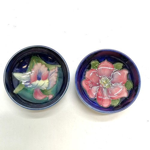 71 - 2 x Moorcroft small dishes - 7.8cm diameter