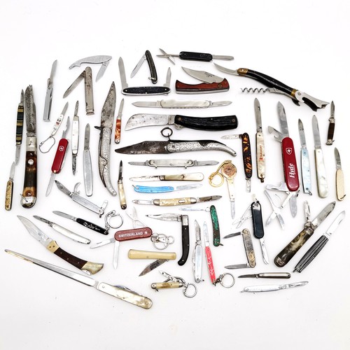 90 - Large lifetime collection of penknives / sheath knives etc inc some antique, advertising, novelty, p... 