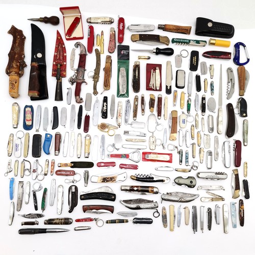 90 - Large lifetime collection of penknives / sheath knives etc inc some antique, advertising, novelty, p... 