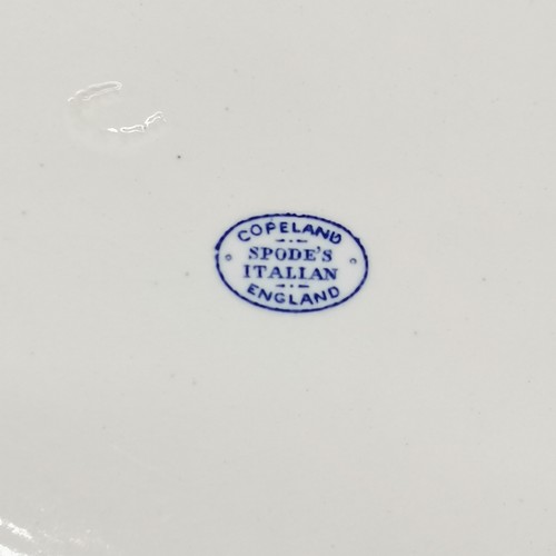 151 - Copeland Spode Italian pattern blue & white charger, 39.5 cm diameter., in good used condition.