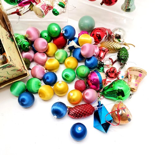 171 - Large quantity of vintage Christmas glass baubles etc