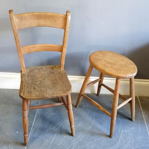 204 - Antique Elm country kitchen dining chair, good used condition, slight split to seat, 39.5 cm wide, 3... 