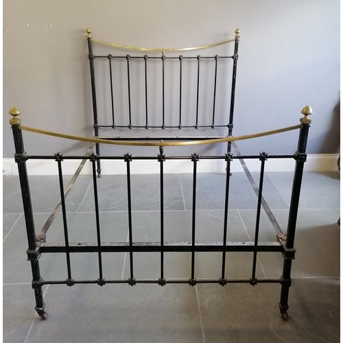 206 - Antique brass and iron bed frame, 137 cm wide, 206 cm length, 145 cm high at highest point. complete... 