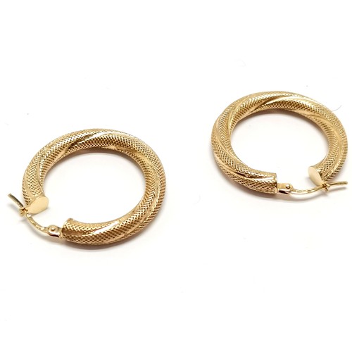 311 - Italian 9ct hallmarked gold designer hoop earrings with textured twist detail by UnoAErre ~ 2.5cm dr... 