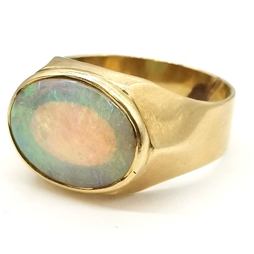 327 - 18ct marked gold marked opal stone set ring - 1.4cm across head & size Q½ & 6.2g total weight