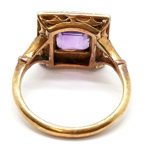 358 - Antique 18ct marked gold amethyst & seed pearl square design ring with split shoulders - size M½ & 4... 