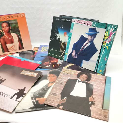 47 - Qty of 1970/80s Vinyls to include 2 x Michael Jackson, 4 x Elton John, 4 x Dire Straits, Jellybean, ... 